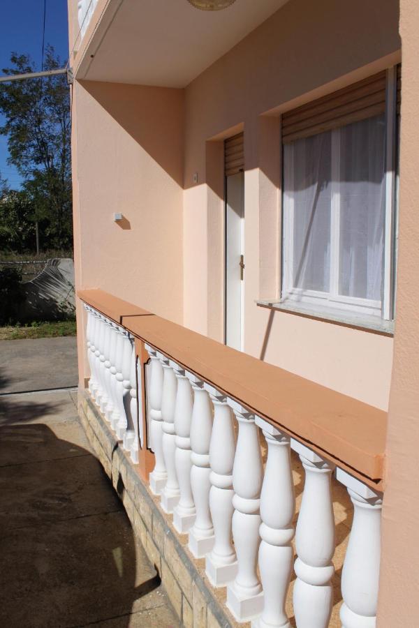 Apartments For Families With Children Privlaka, Zadar - 5747 Exterior foto
