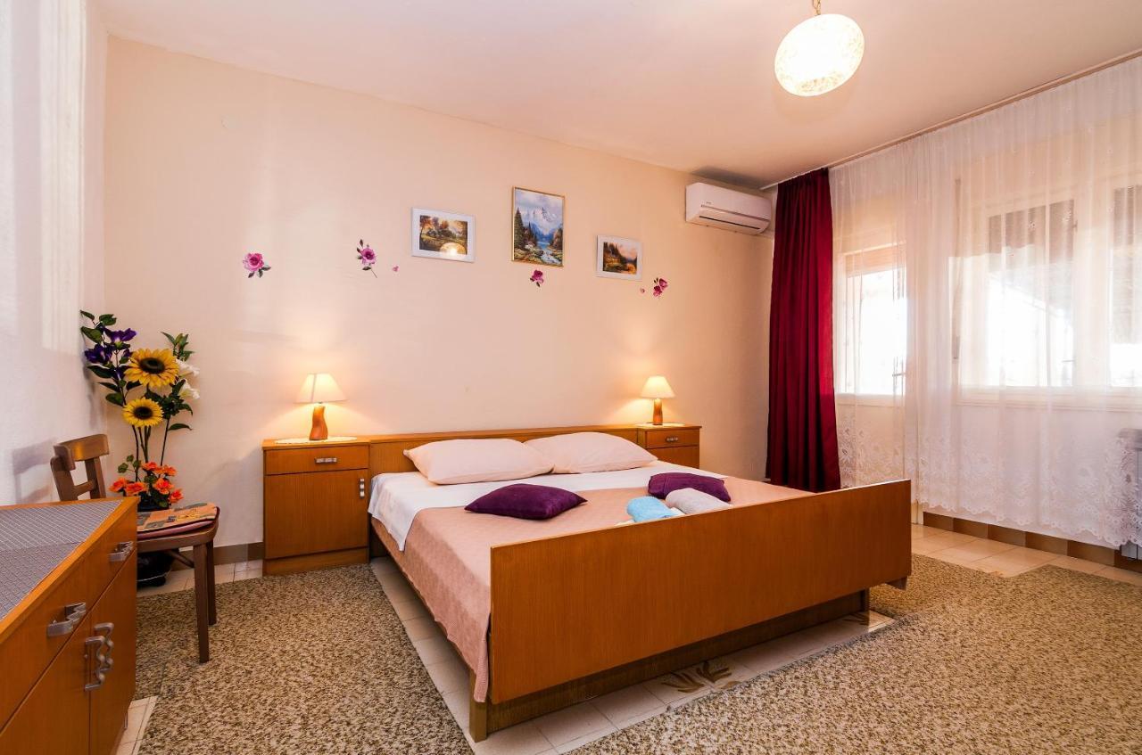 Apartments For Families With Children Privlaka, Zadar - 5747 Exterior foto